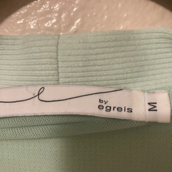 Elegant Mint Long Sleeve Dress with Button Accents - Picture 4 of 4